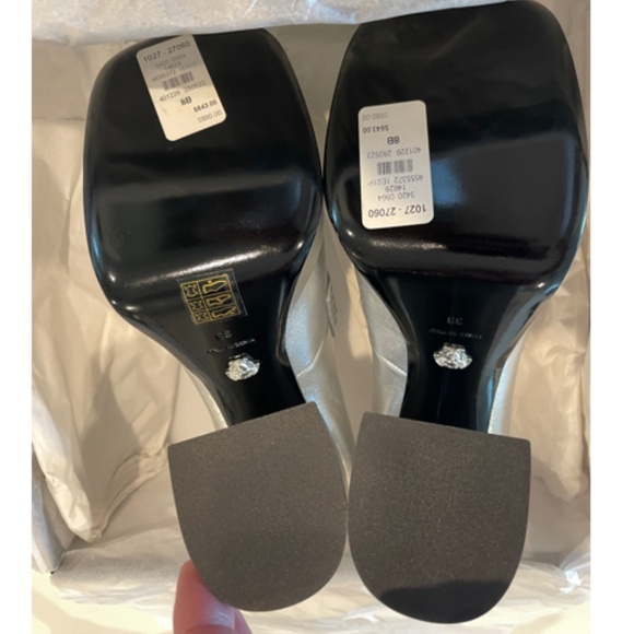 Versace Silver '95 Medusa Embellished Leather Platform Pumps Women Size 8 US New - Picture 9 of 15